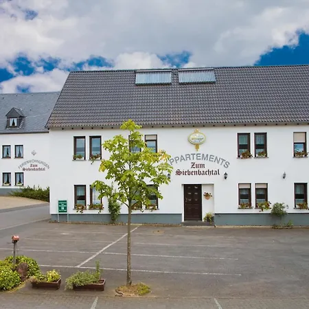 Landgasthof Zum Siebenbachtal Гостевой дом Strotzbusch